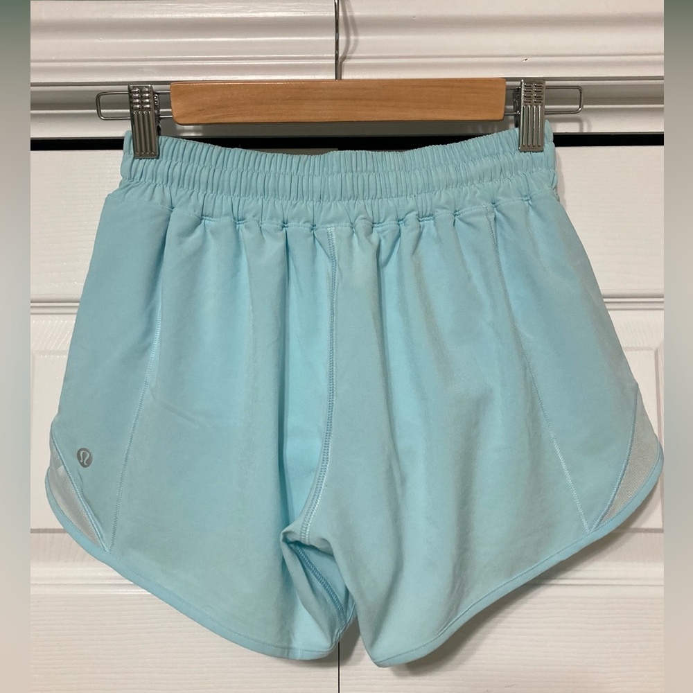Like NEW Lululemon Hotty Hot Lined Shorts!